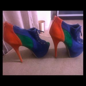 Alba Colorful platform pumps